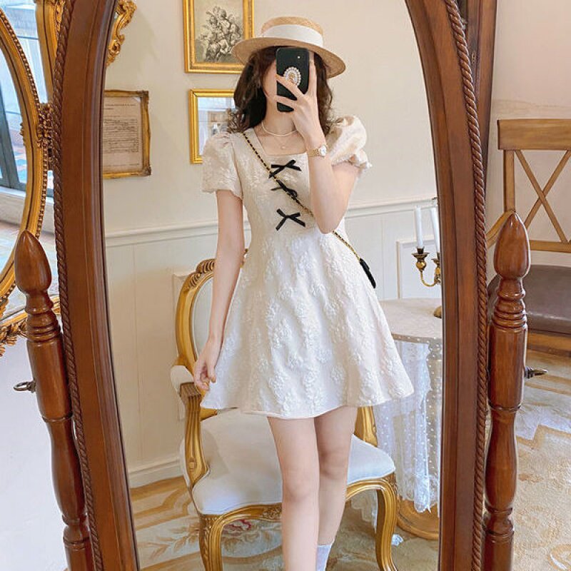 Fa-style retro teenage girl receives waist display slim bow tie sweet and cool square collar dress lady princess dress 2022 Summer new