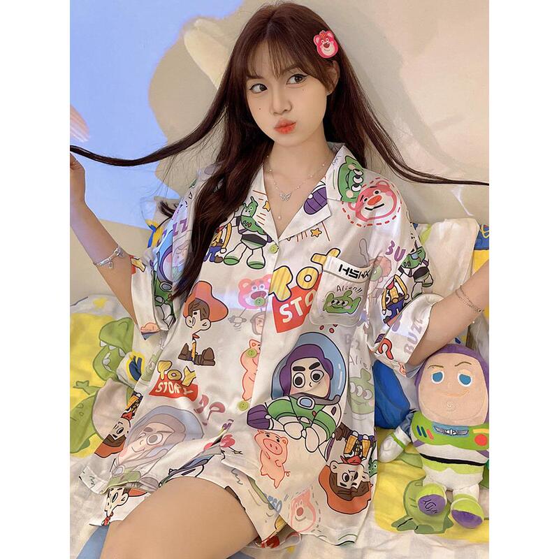 Victoria Xia Buzz Lightyear Short-Sleeved Silk Pajamas with Chest Pads for Women, Thin Silk Loungewear Set Victoria Xia Buzz Lightyear Short-Sleeved Silk Pajamas with Chest Pads for Women, Thin Silk Loungewear Set