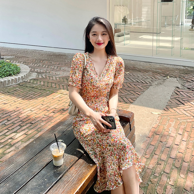 20% off for a limited time] French retro floral skirt temperament v-neck chiffon dress long skirt female summer 2021 new style