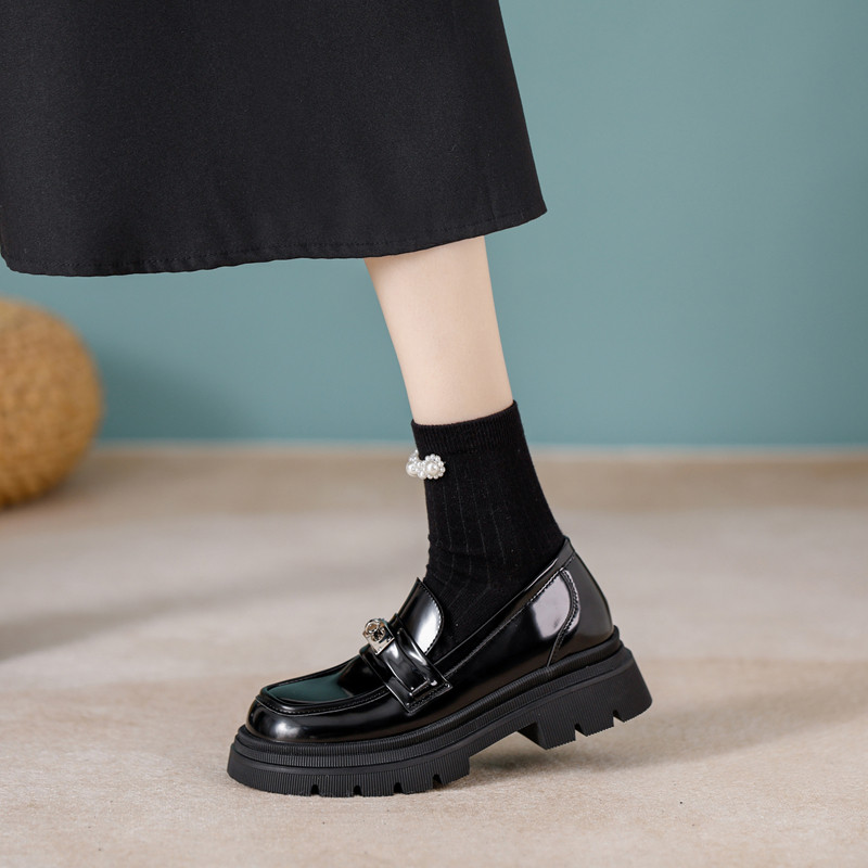 Leather white Lefu shoes girls 2023 new British wind thick soles pine retro - foot increase small shoes