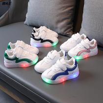 New Children Small White Shoes Girl Board Shoes 2022 Spring paragraph Han version Baby Shoe Light with light boy Single shoe