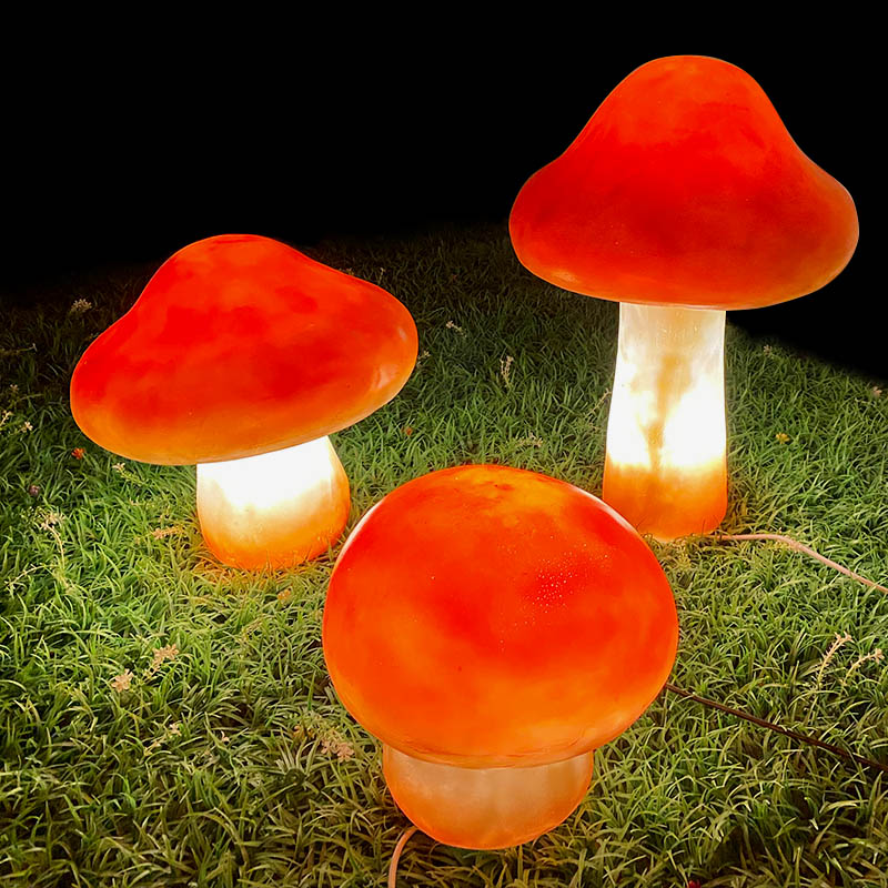 Luminous Mushroom Lamp Solar Outdoor Lamp Waterproof Courtyard Lamp Park Decoration Villa Grass Terrace Lamp Simulation shaped lamp