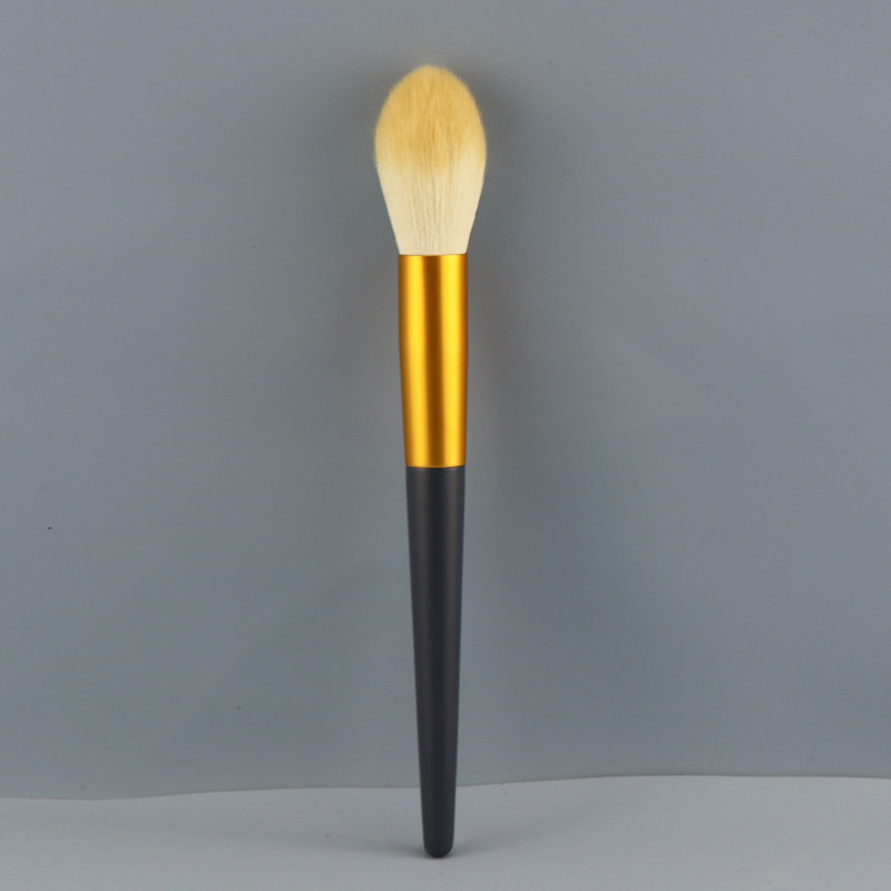 Blush brush a set Portable soft brush loose powder brush high-gloss compact makeup brush Cangzhou super soft