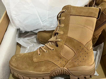 New Genuine Brown Combat Training Boots Mens International Giant Tiger Mountaineering Shoes Ultralight Women Martin Boots EXP21S Desert Boots