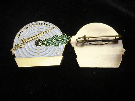 Historic Royal German Shooting Club Shooting Class Badge 09 (Bronze Shotgun)