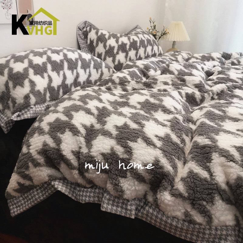 Lamb suede beds 4 pieces of winter gushed thickened warm quilt cover double face suede flannel velvet velvet milk suede