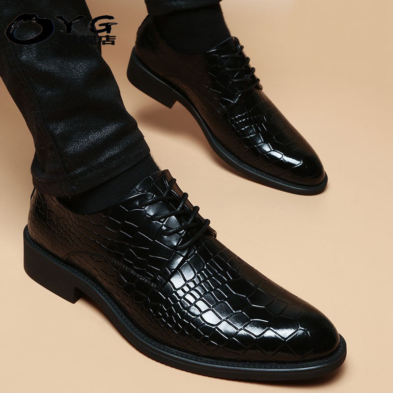 Tide brand check pointed leather shoes men's autumn new Korean version of British business dress heightened leather casual men's shoes