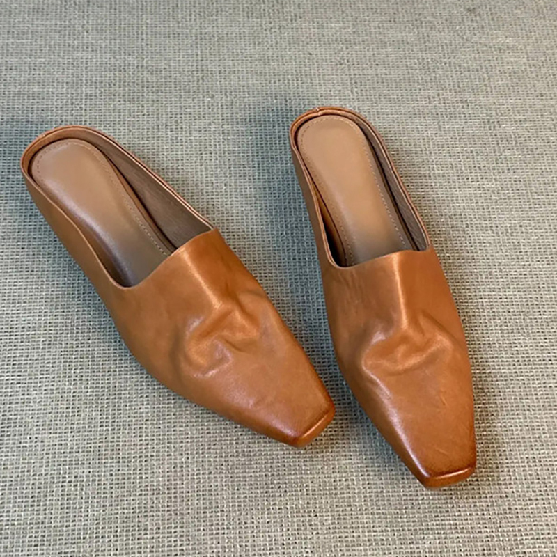 Genuine Leather Minimalist Style Lazy Slip-On Mules for Women, Summer 2026, Slip-On Outdoor Mules and Sandals
