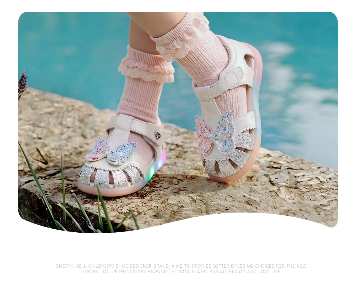 Flashing Light Shoes | Snuffy Girls' Sandals Summer New Style Children's Soft Sole Non-Slip Princess Baby Closed-Toe Sandals — 10
