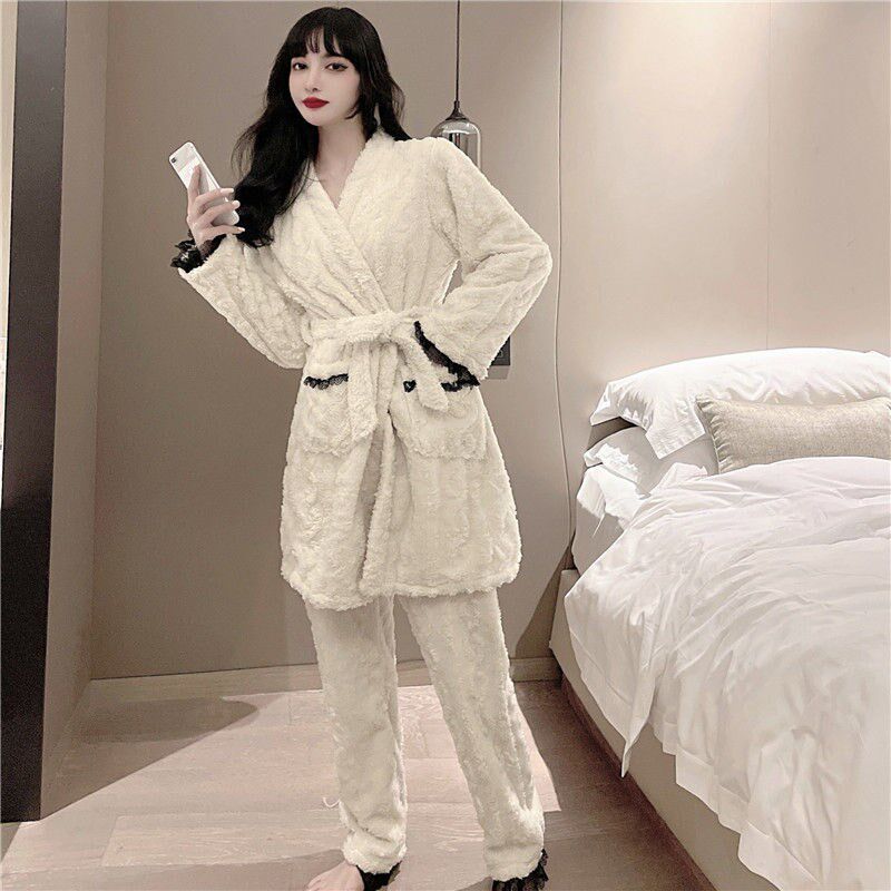 2021 autumn and winter new French style retro pyjamas Coral Suede Thickening can be worn outside the home Nightgown Nightgown Casual Suit