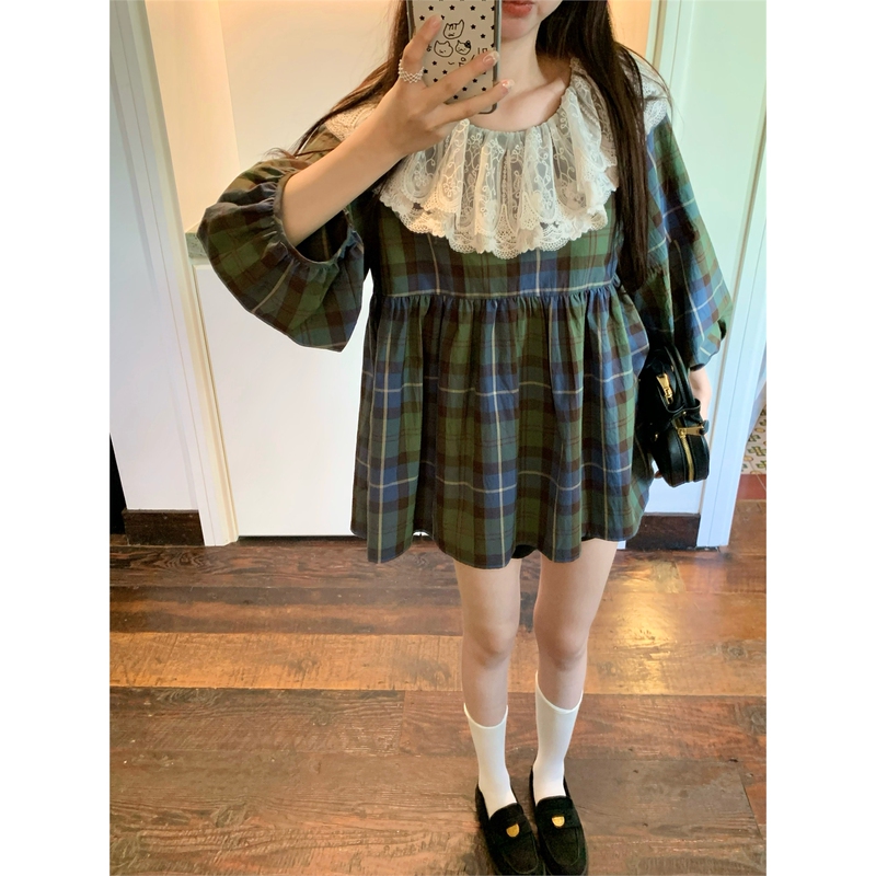 Zhang Bao Bao Early Autumn Retro Plaid Shirt for Women, Long Sleeve Lace Patchwork Doll Collar Blouse Top
