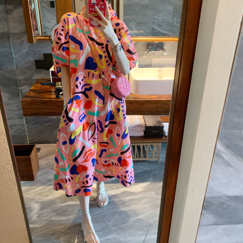 2021 Summer new Korean version Design Sensation Candy Pink Girl Hearts Graffiti Bubble sleeves Long inserted for a wave