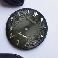 Оливково-зеленый