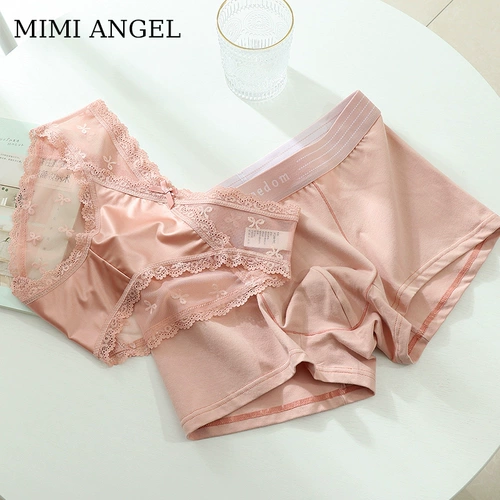 Комфортное дышащее нижнее белье для влюбленных