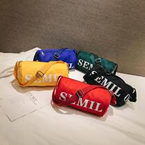 Korean version of children's messenger bag fashion boys and girls bag small bag handsome boys travel tide outdoor travel light