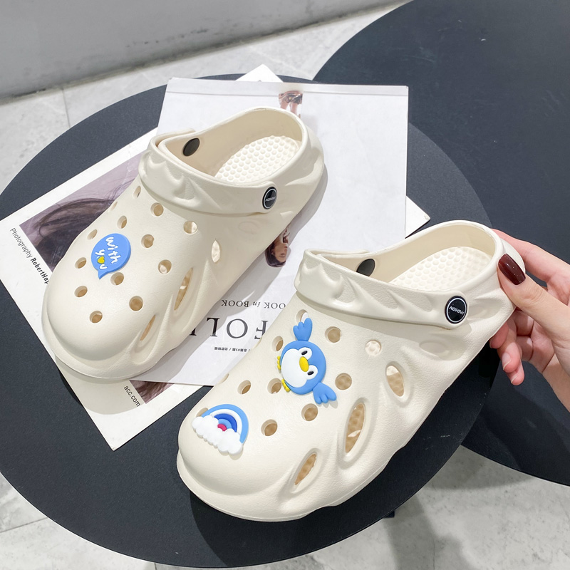 Cave shoes woman anti-slip thick cartoon cute Han Edition Bauhead half sandy beach sandals shoes wear fashion couple outside summer
