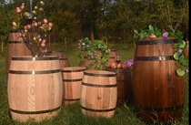Oak barrel exhibition decorations red wine barrels manor bar yard decoration custom home furnishings shop decoration beer