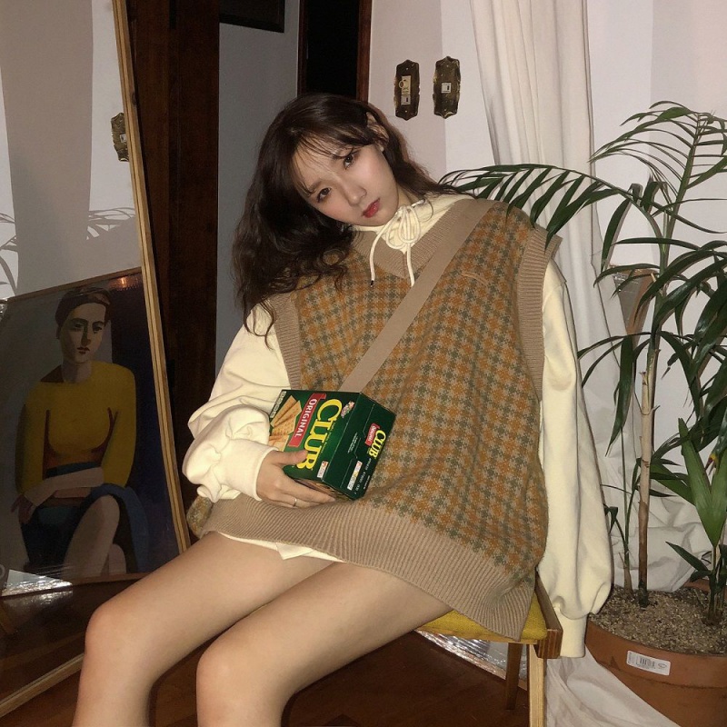 2021 spring fashion suit women's Korean version long-sleeved hooded sweatshirt knitted vest sweater vest two-piece tide