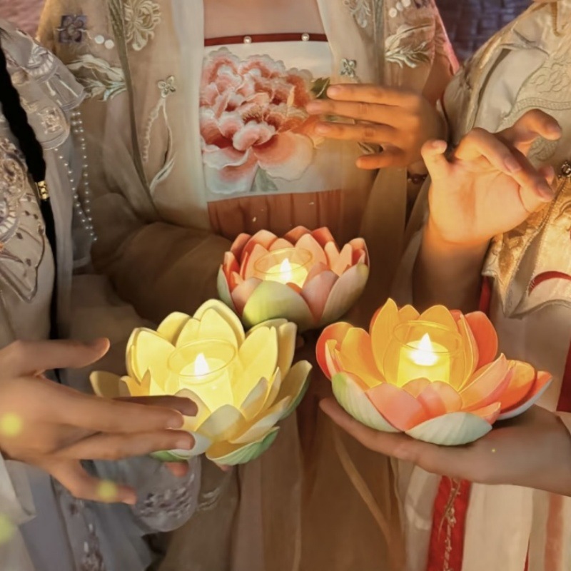 โคมไฟดอกบัวอิเล็กทรอนิกส์สำหรับเทศกาลไหว้พระจันทร์ โคมไฟลอยน้ำ ฯลฯ เทียนอิเล็กทรอนิกส์ LED สำหรับเทศกาลสาดน้ำ กันลมและกันไฟ