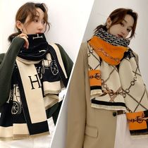 Blanket Large Shawl Cape Scarves Senior Winter Scarves womens high-end temperament sends a gift around Moms birthday