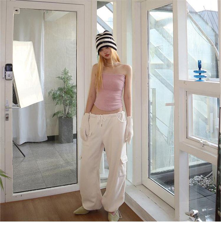 WEIRD PUSS Canotta a tubino slim fit in tinta unita, modello American Street Fashion, versatile da donna_voghion.com