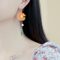 Earrings hook-up hook earrings 2021 new trend Quan Zhilong with daisy flowers thin stud earrings jewelry