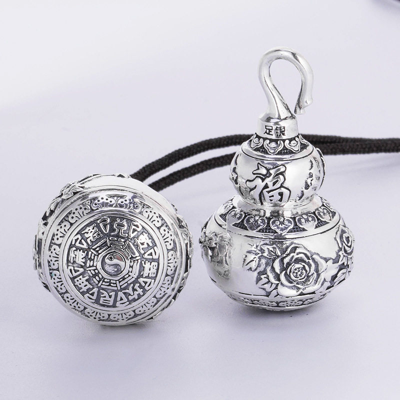 Hollow pendant female silver hyacinth Child ancient method of bottling with casserole bottle can open the container emptying bottle to be able to put up amulet