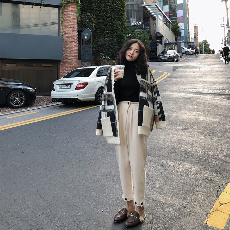 French MAJE 21 early spring new retro lazy style loose plaid sweater knitted cardigan jacket women