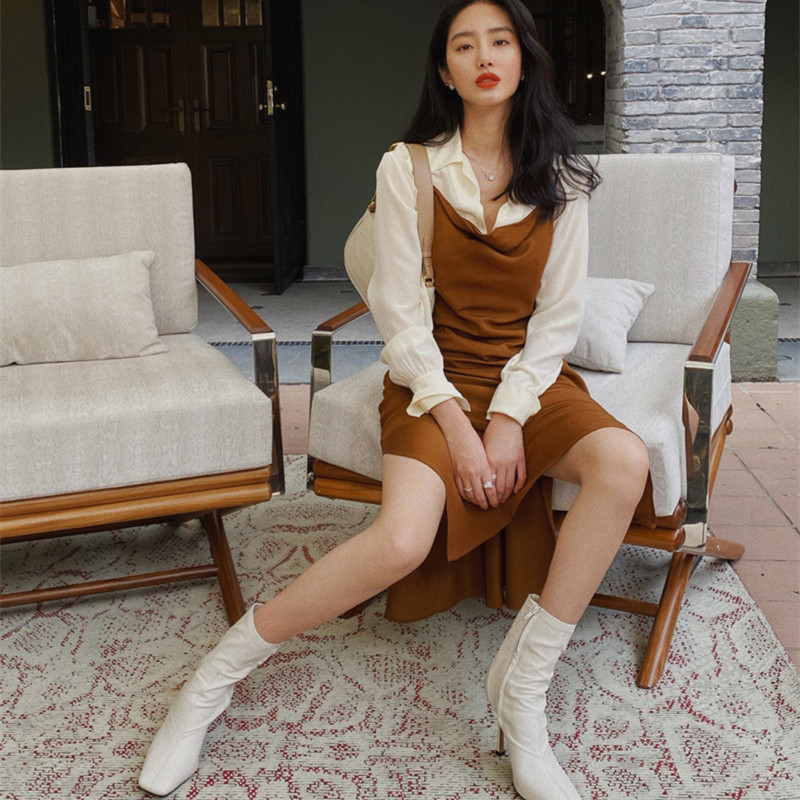 French MAJE Yang mining the same style of retro style pendant with skirt-suit shirt skirt laminated with two sets of women