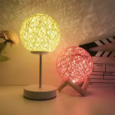 Creative ins popular girl heart night light Net red bedroom bedside moon table lamp romantic projection sleep Light