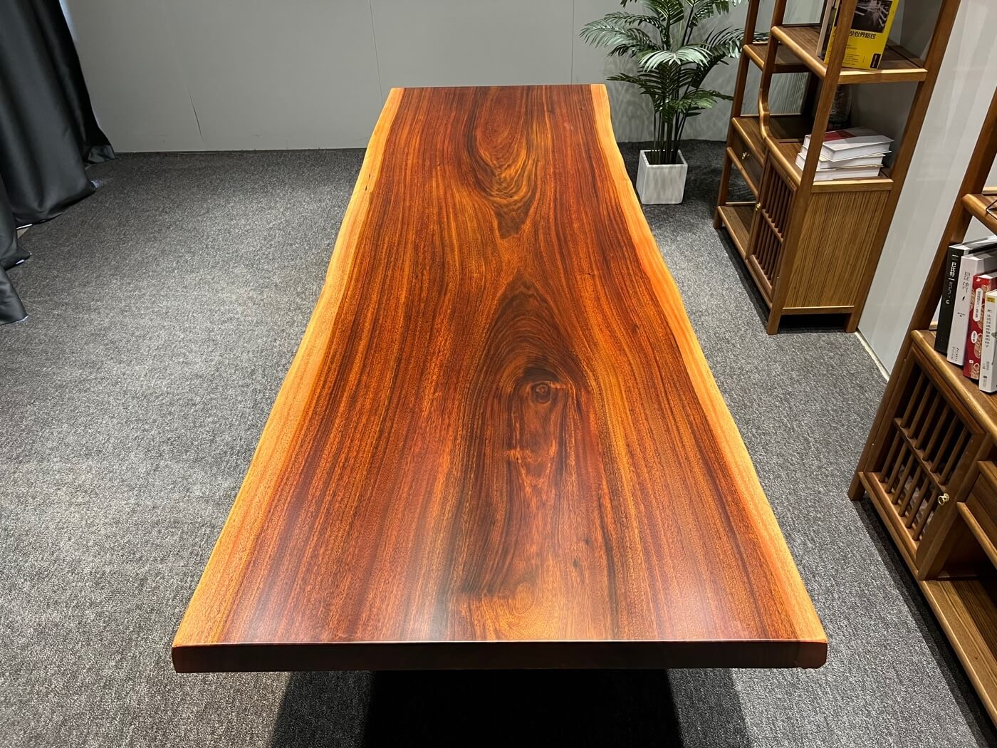 Log big board Okan irregular natural edge solid wood tea table modern minimalist Kung Fu tea table tea table and chair combination