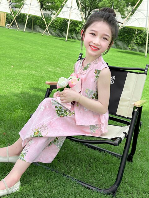 Girls' Summer Sleeveless Outfit 2025 New Stylish and Fashionable Thin Vest Set for Children, New Chinese-Style Two-Piece Set for Babies