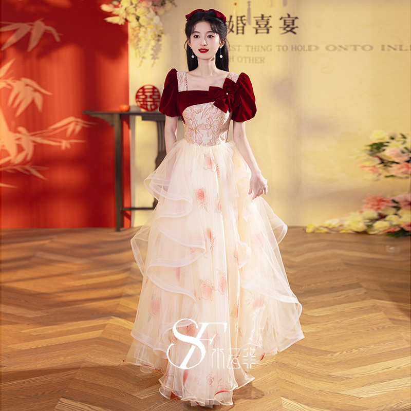 High-End Toast Dress for the Bride, Spring/Summer 2026 New Style, Luxurious Puff Sleeves, Runaway Princess Engagement Dress for Women