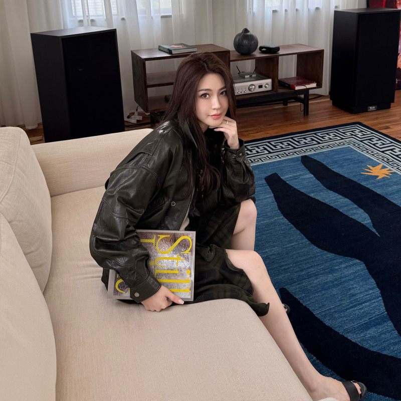 Wang Huanhuan Mslime【Colorful Comics】Turkish Imported Sheepskin Retro Lapel Leather Jacket Women's Motorcycle Jacket Wang Huanhuan Mslime【Colorful Comics】Turkish Imported Sheepskin Retro Lapel Leather Jacket Women's Motorcycle Jacket