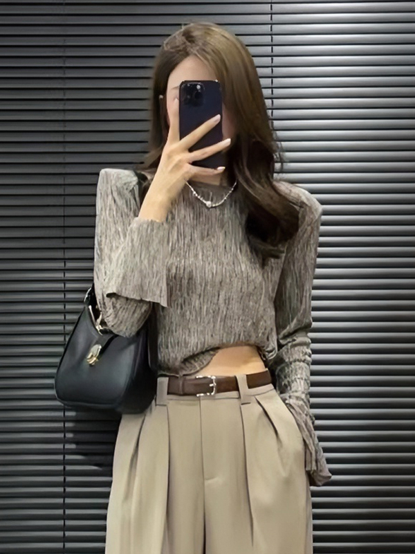 Korean Style Round Neck Shoulder Pad Long-Sleeved Knitwear for Women Early Autumn Twisted Bottoming Shirt Design Niche Fashion Chic Top