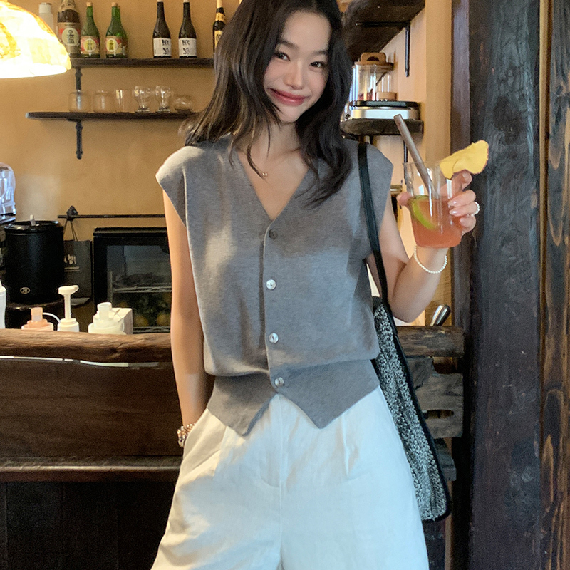 Gray V-Neck Vest, Ice Silk Cardigan for Women, Summer Outerwear, Light Luxury Old Money Style Knitted Sleeveless Vest, Elegant Top Gray V-Neck Vest, Ice Silk Cardigan for Women, Summer Outerwear, Light Luxury Old Money Style Knitted Sleeveless Vest, Elegant Top