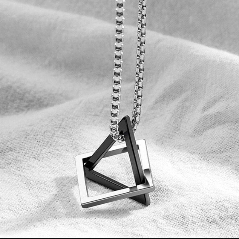 Necklace Male Boomer Female Hip-hop Jins Lukewarm Wind Minimalist Design Sensation Men Not Dropping color sweater necklace pendant