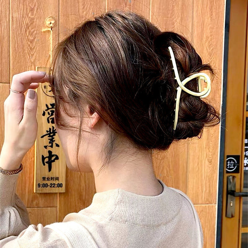 Metal Shark Clip Women's South Korea Ins Brief Temperament Retro Square Hair Clip Rear Brain Spoon Bath Disc Hair Grip Clip