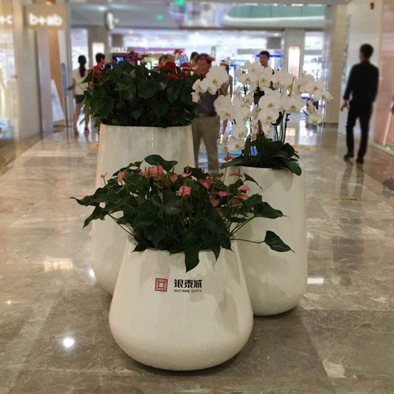 Stainless steel vase warhead outdoor Nordic flowerpot green planting ground flower stand hotel plaza hotel flower custom