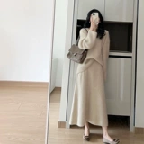 Свитер, юбка, осенний комплект, платье, в стиле Шанель, изысканный стиль, яркий броский стиль