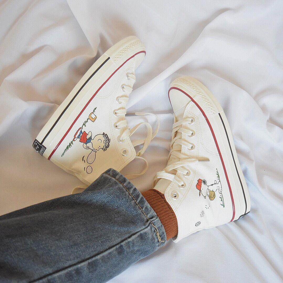 2022 new tide shoes Snoopy high - gang canvas shoes and Han edition of Han - shan flat graffiti plate shoes