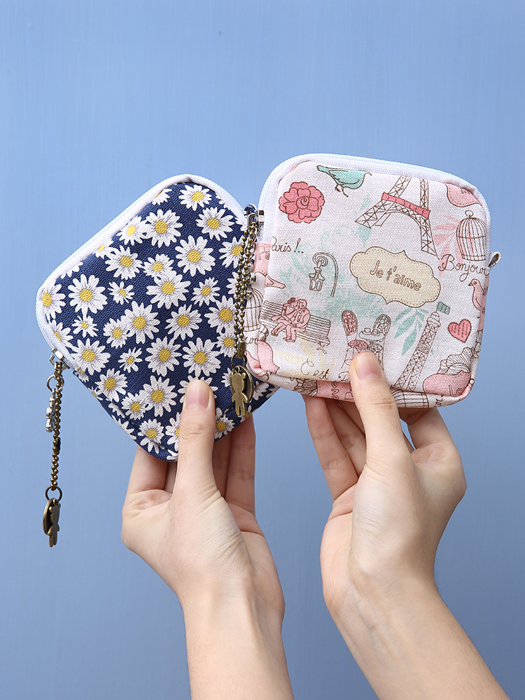 Carry-on sanitary cotton containing bag cute girl style portable packaging aunt Towel Bag Menstrual Month bag
