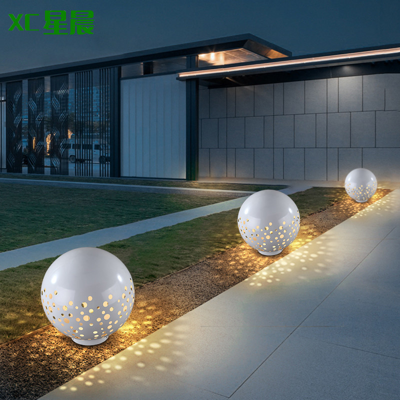 Outdoor LED spherical lamp wrought iron hollow ball sculpture lamp villa garden floor landscape lamp waterproof modeling lamp