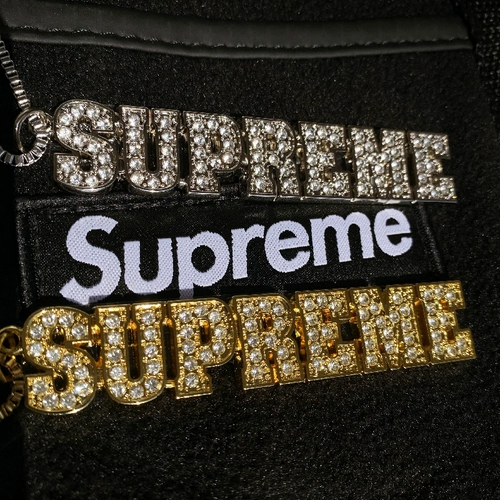 Sup Supan Mi 18ss Block Logo Robcain Robs Diamond Caychain Trending Accessories Diy Ожерелье