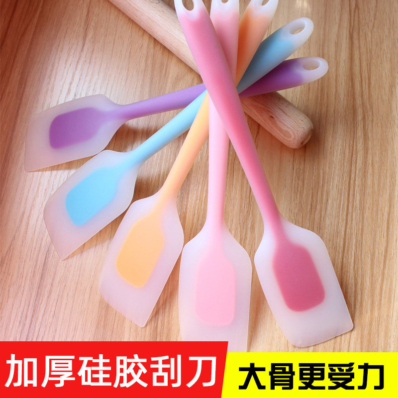 Kijia one-piece silicone scraper big bony core food grade made of cake baker cutting knife cream stirring shovel blade squeegee