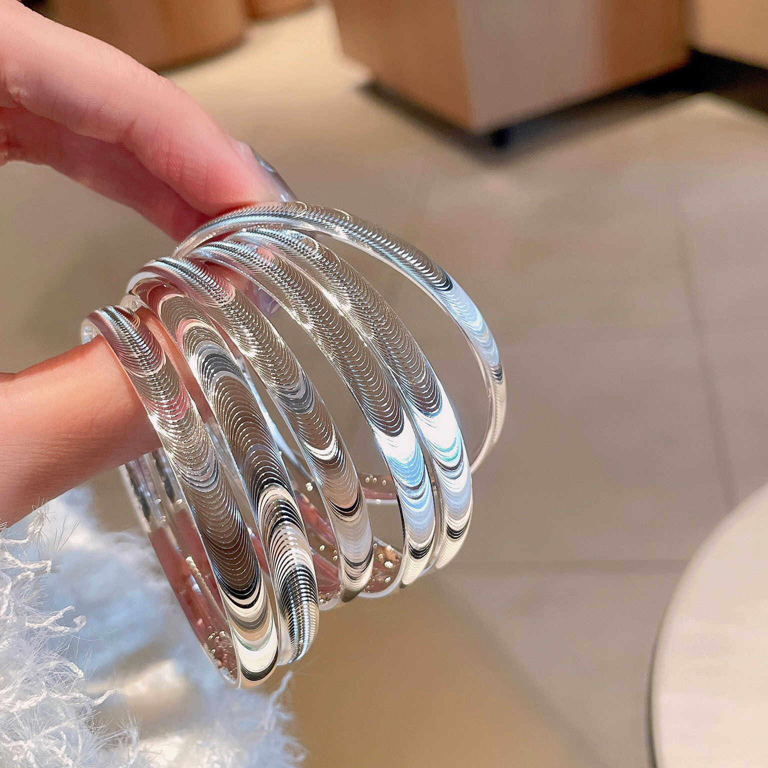 2025年必入！足银999爆闪猫眼手镯｜小众轻奢闭口款实心纯银手环种草