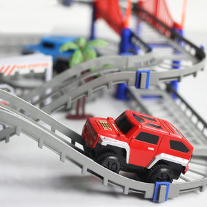 百变轨道车拖马斯拼装电动高速轨道益智玩具儿童玩具车