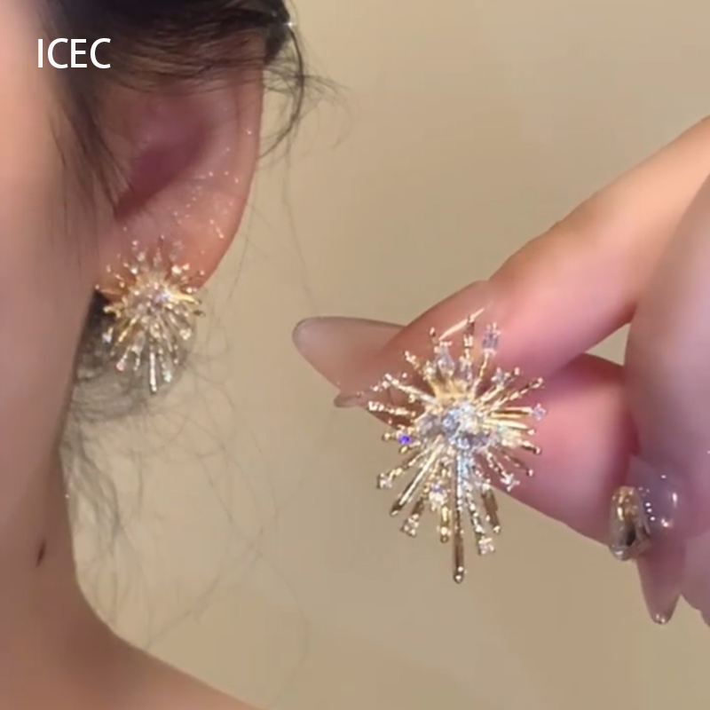 Золотые серьги, заушные клипсы, люксовый класс, стиль легкой роскоши, без прокола ушей