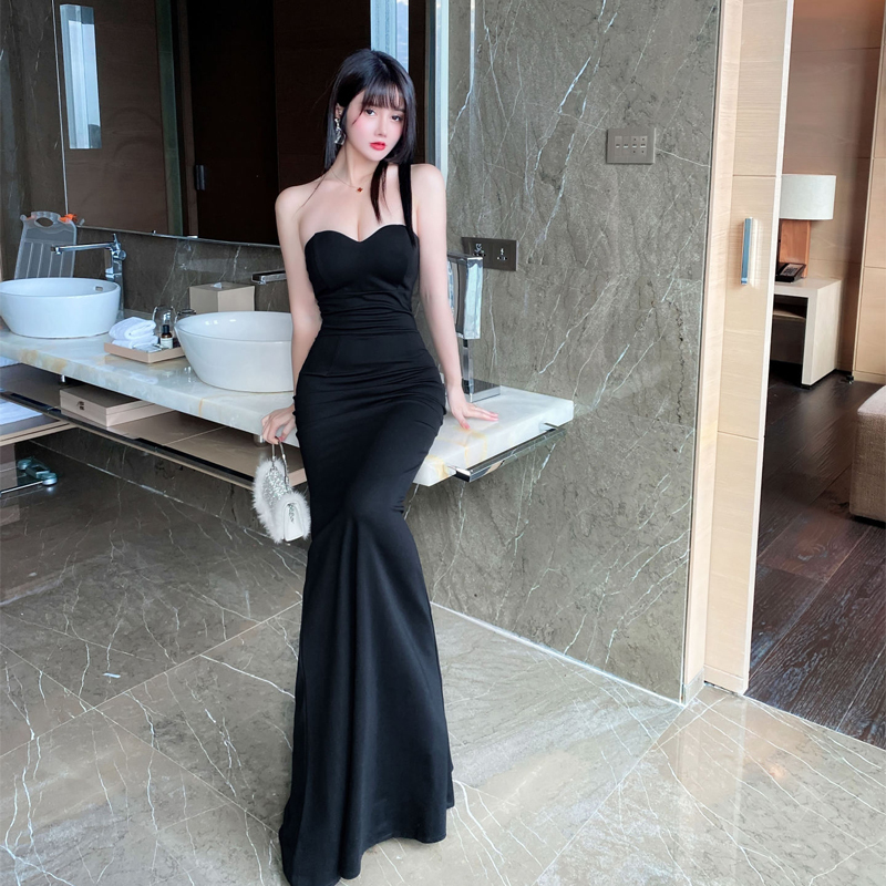 Light Luxury Niche Black Evening Dress for Women 2025 New Style High-End Strapless Sexy Banquet Fishtail Dress Slim Fit