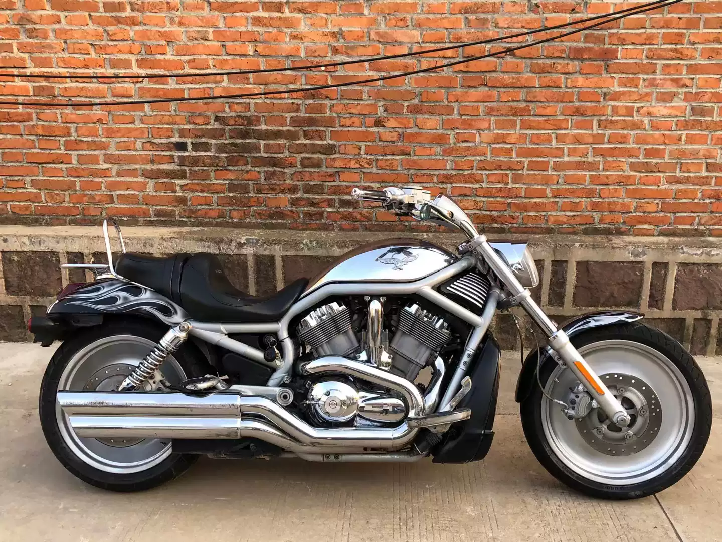 进口哈雷夜路德250双缸水冷太子车配ABS越野摩托车